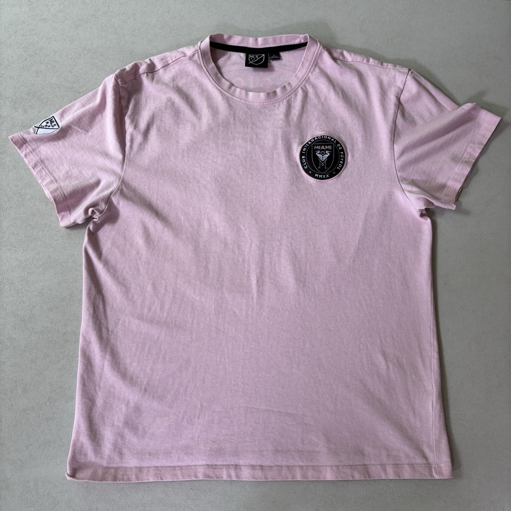 Inter Miami CF MLS Men's L Pink Graphic Soccer T-Shirt Futbol Fanwear Streetwear